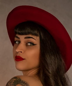 Apple Accessories Simply Stated Brimmed Hat